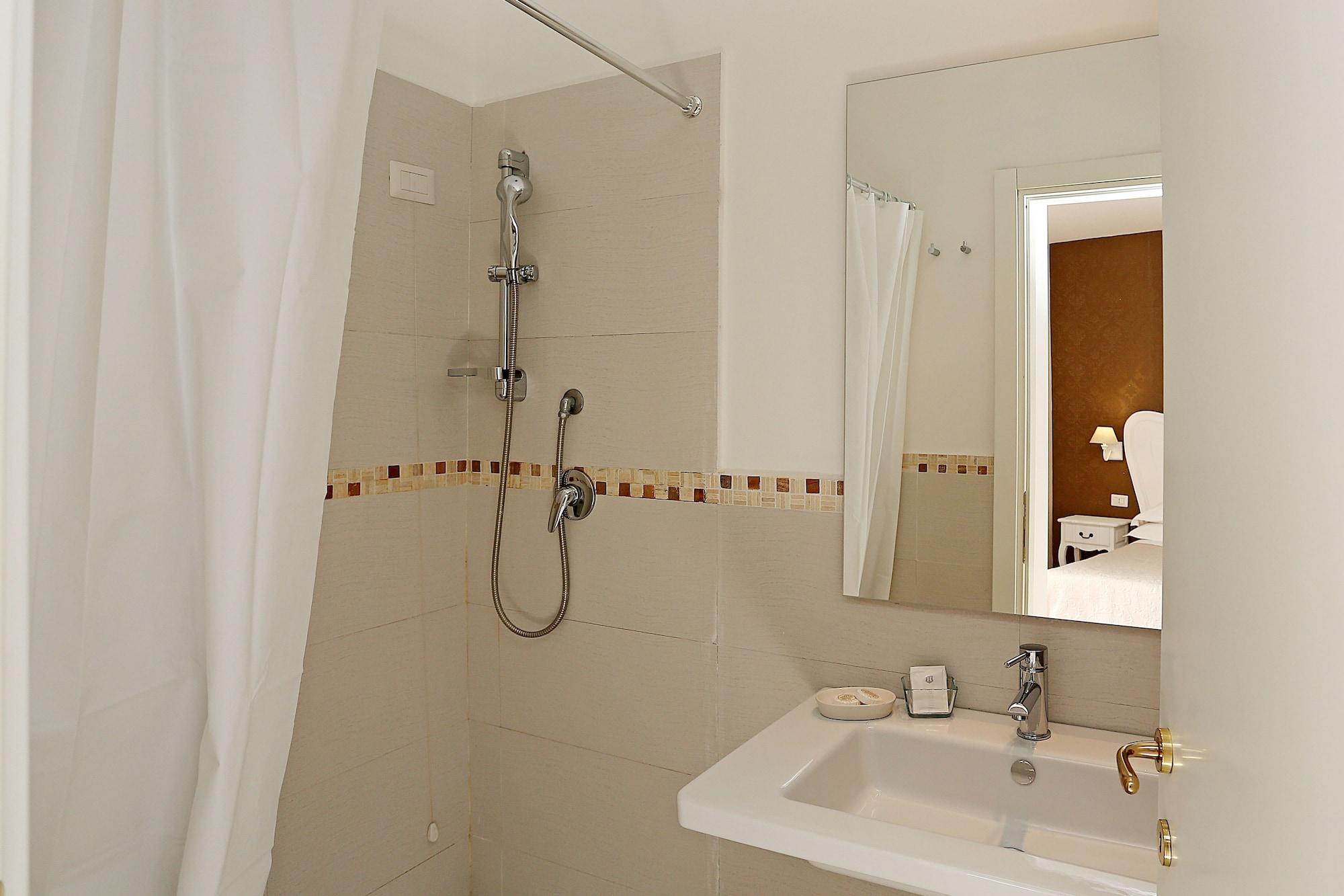 Daplace - Hqh Colosseo Casa de hóspedes Roma