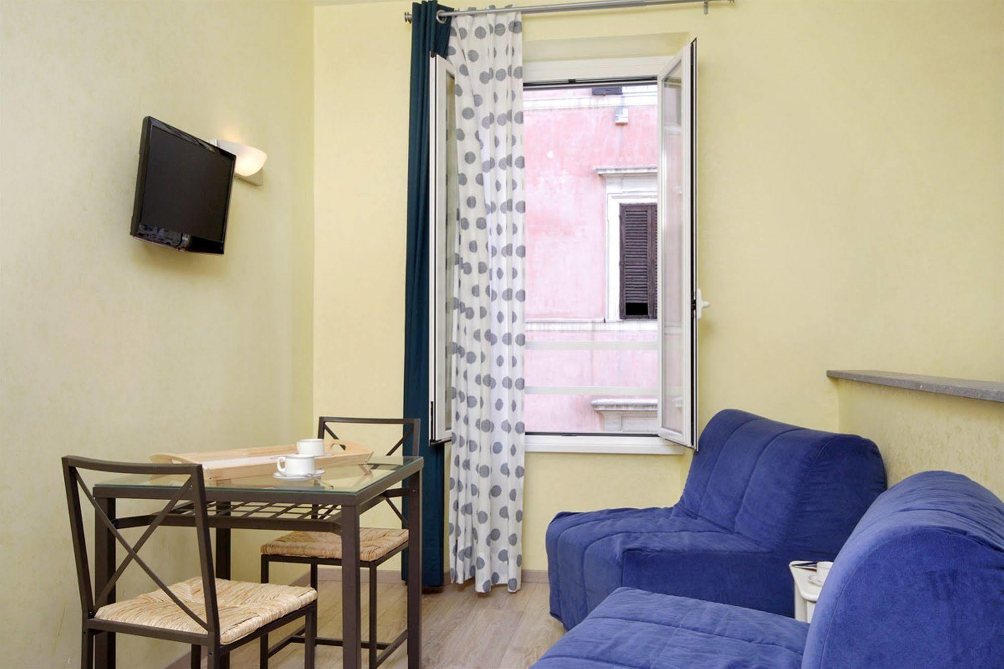 Daplace - Hqh Colosseo 2* Roma